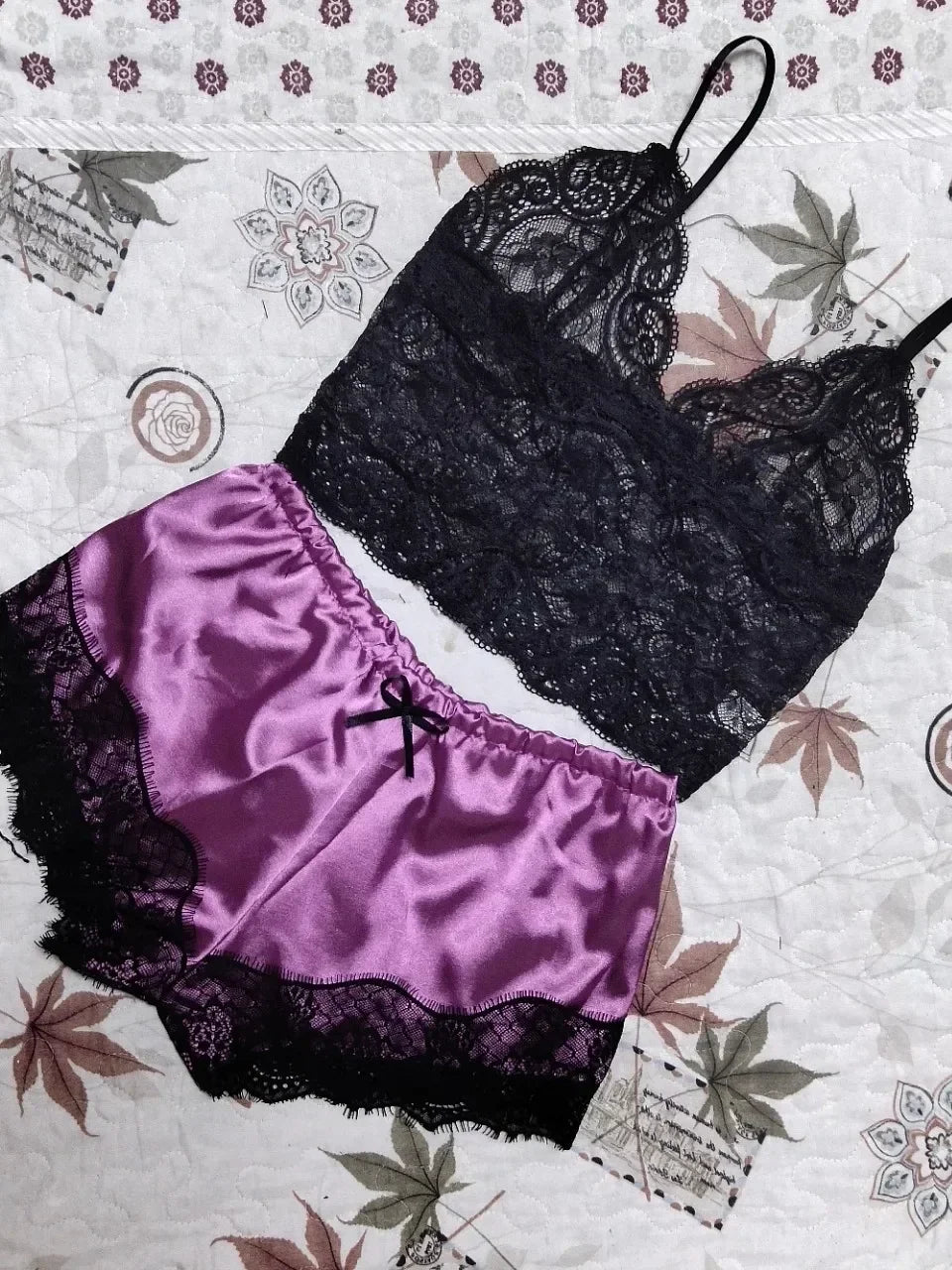 Women's Pajamas Set Lace Lingerie Sleeveless V-Neck Loungewear